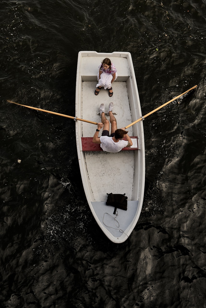 découvrez une multitude d'activités aquatiques passionnantes ! que vous soyez amateur de sports nautiques, de plongée sous-marine ou de détente sur l'eau, nos options variées vous promettent des moments inoubliables. plongez dans l'aventure et explorez les merveilles de la nature aquatique.